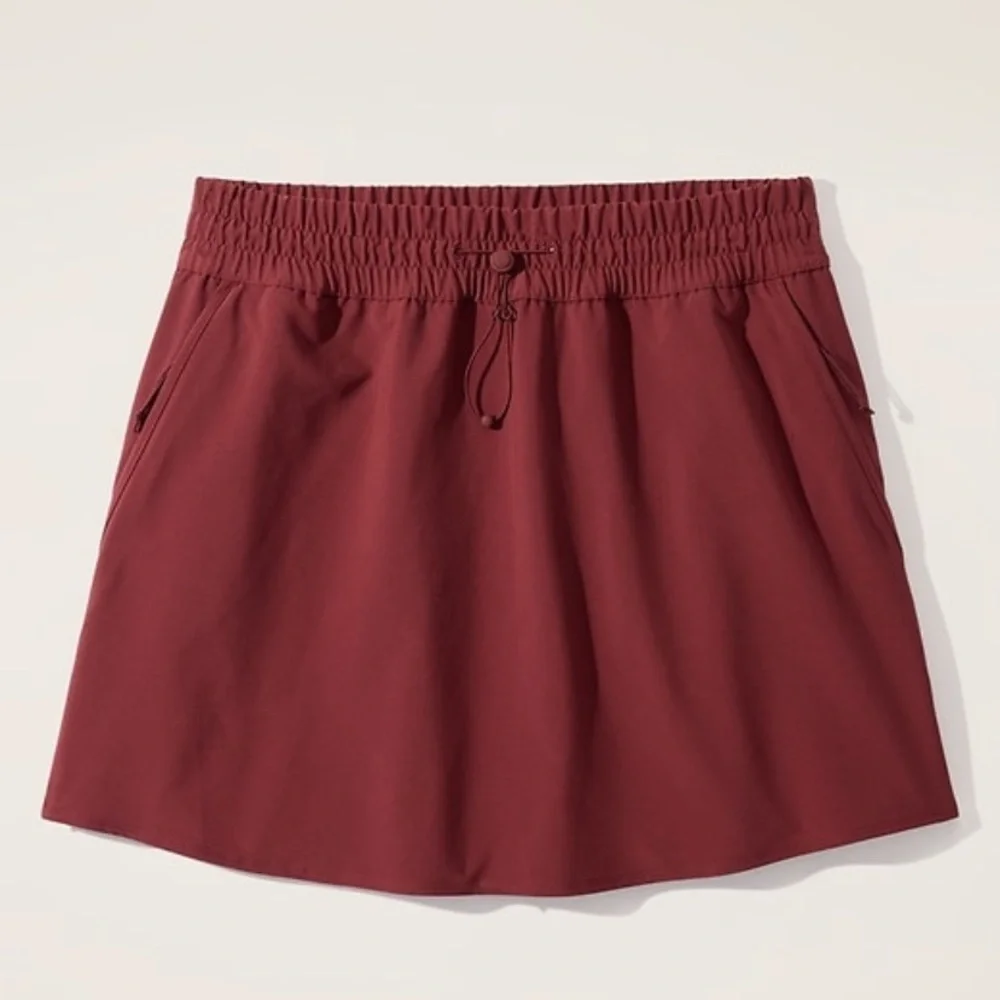 NWT Athleta Dawn High Rise 15” Skirt Redwood Sz XS Active Summer Travel Pockets